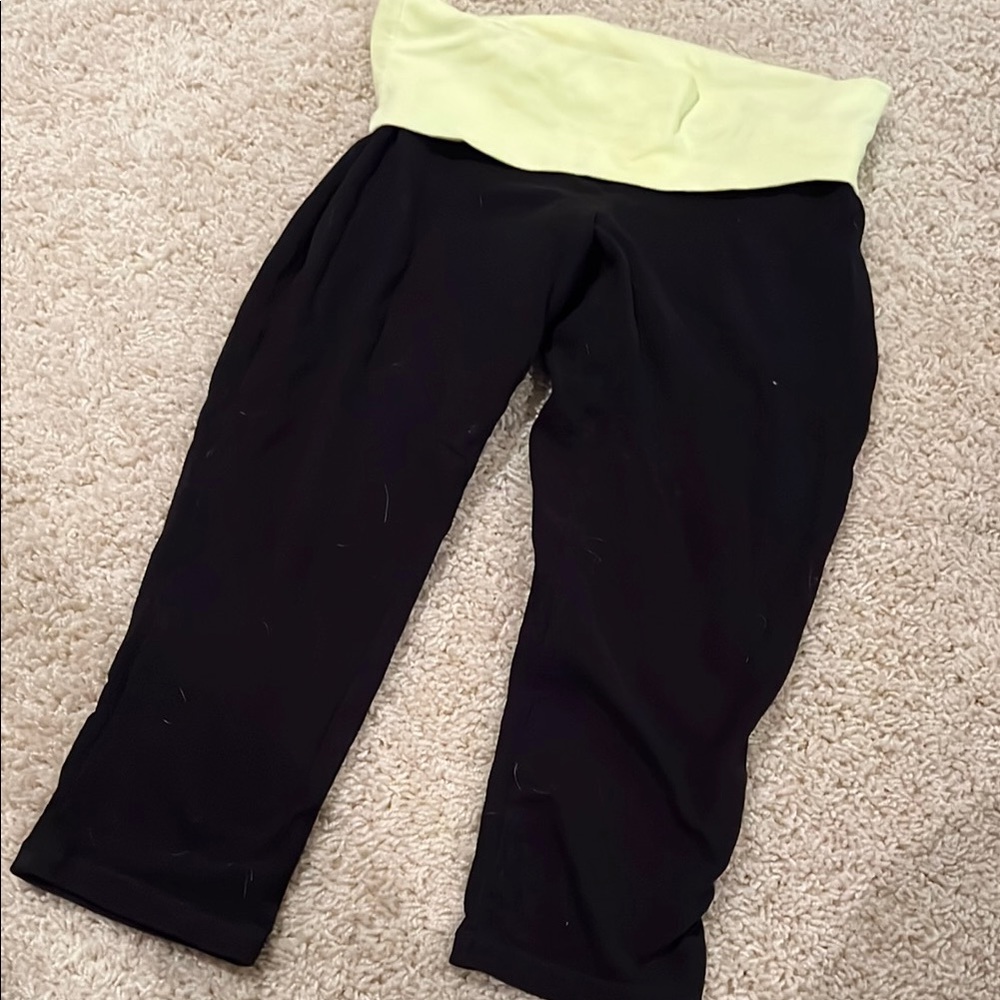 Mossimo Women's fold over cropped yoga Leggings